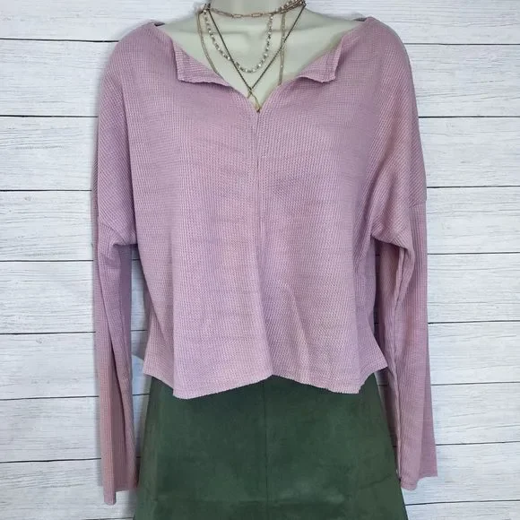 Boutique Brand Notch Collar Waffle Knit Lightweight Crop Top in Dusty Pink 💗 - Picture 7 of 10